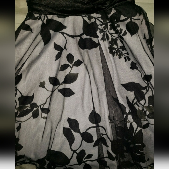 Speechless Mini Dress - Picture 6 of 10